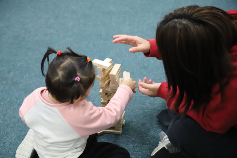 Support for Immigrant Single Parents